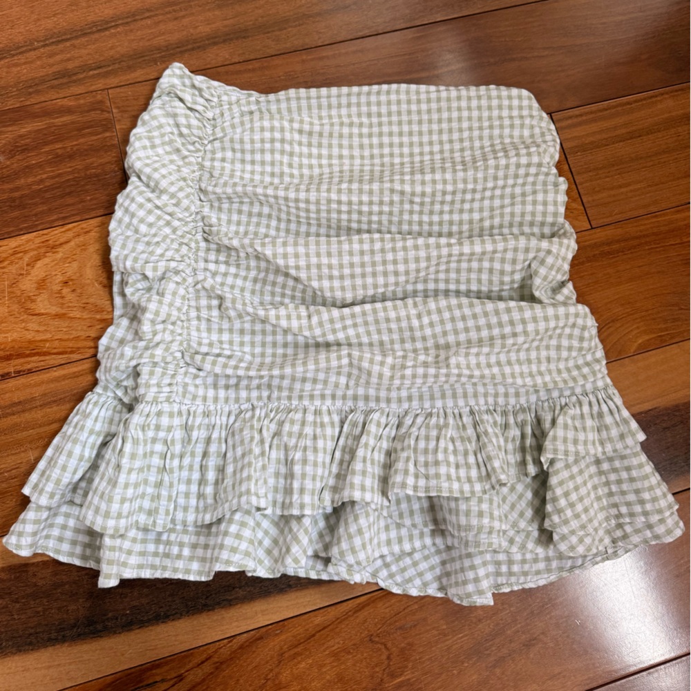 Guess Checkered Skirt in Green and White